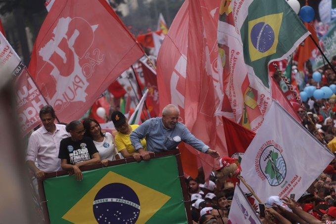 Lula asegura que no privatizará mayor banco de América Latina ni dividirá la petrolera Petrobras